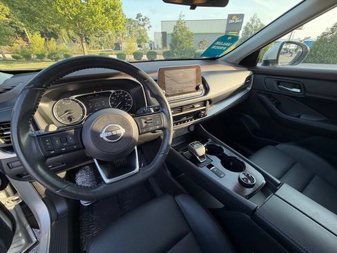 Certified 2023 Nissan Rogue SV w/ SV Premium B Package AWD/4WD image 19