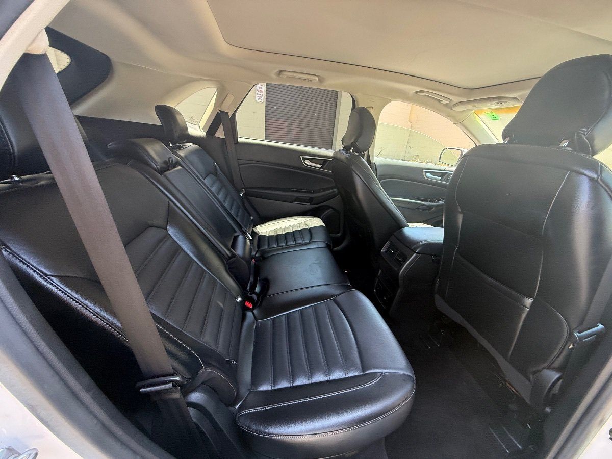 Used 2016 Ford Edge SEL w/ Equipment Group 201A FWD image 18