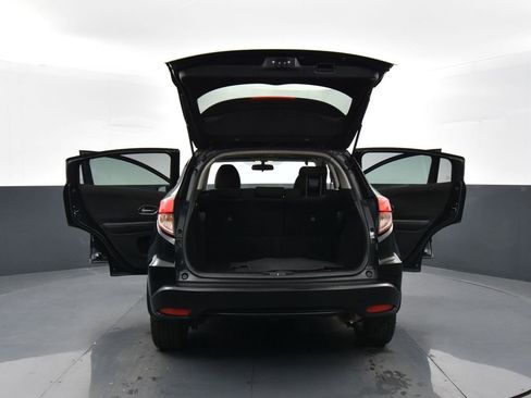 Used 2017 Honda HR-V EX image 32