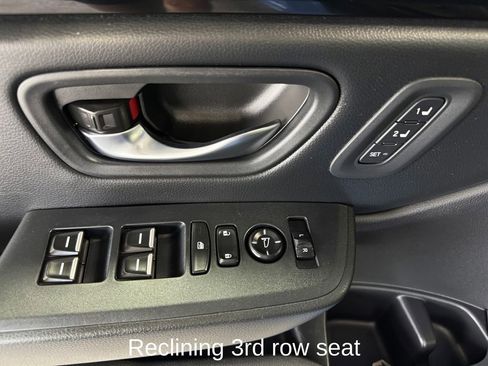 Used 2023 Honda Pilot TrailSport image 10