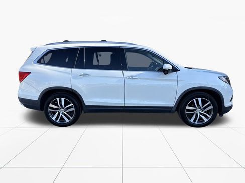 Used 2018 Honda Pilot Touring image 10