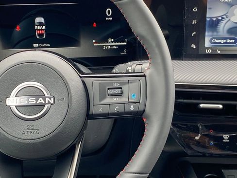 New 2025 Nissan Kicks SR w/ SR Premium Package image 21