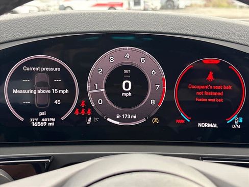 Used 2025 Porsche Cayenne image 12