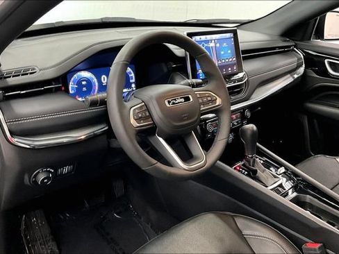 Used 2023 Jeep Compass High Altitude AWD/4WD image 16