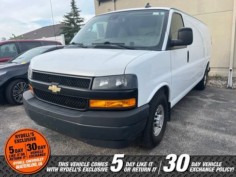 Used 2020 Chevrolet Express 3500 Extended w/ Driver Convenience Package RWD image 2