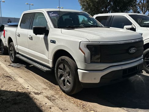 Used 2025 Ford F150 Lightning Flash AWD/4WD image 3