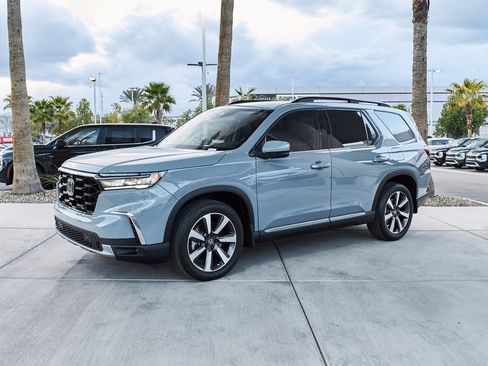Used 2023 Honda Pilot Elite image 4