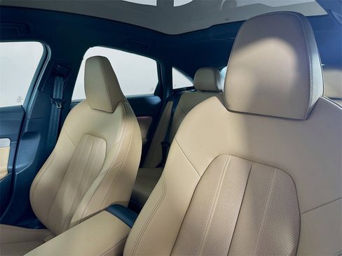 Used 2025 Audi A5 2.0T Premium Plus w/ Premium Plus image 8