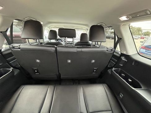 Certified 2025 Toyota Grand Highlander FWD image 14