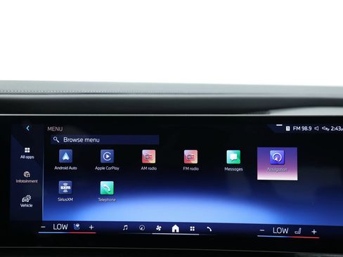 Used 2023 BMW 740i w/ Parking Assistance Package RWD image 36