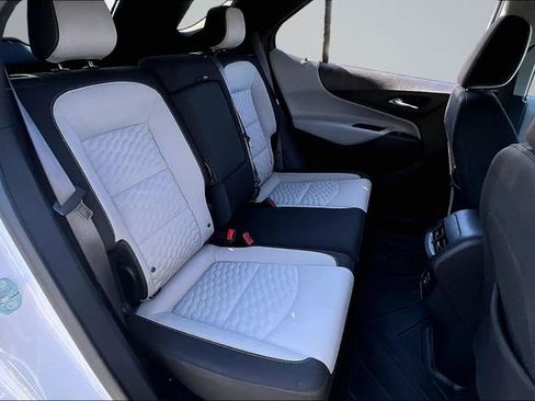 Used 2021 Chevrolet Equinox LS w/ LS Convenience Package FWD image 23