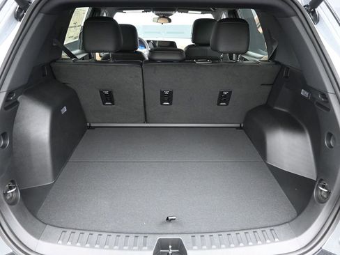 New 2026 Chevrolet Equinox ACTIV w/ Convenience Package III image 9