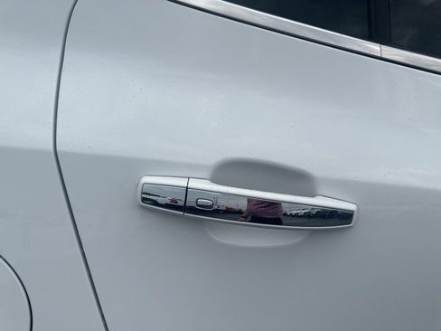 Used 2020 Buick Encore Preferred image 8