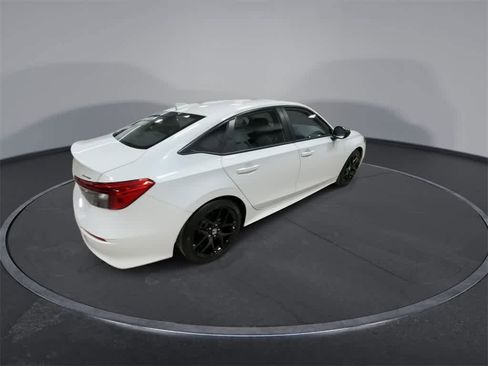 Used 2023 Honda Civic Sport image 8