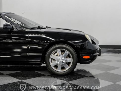 Used 2002 Ford Thunderbird image 33