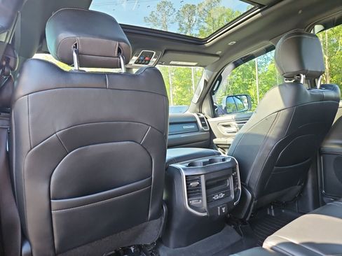 Used 2022 RAM 1500 Big Horn AWD/4WD image 19