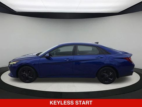 Used 2022 Hyundai Elantra SEL FWD image 3