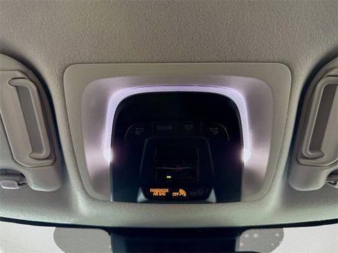 Certified 2025 Toyota Corolla LE image 18