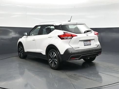 Used 2020 Nissan Kicks SV FWD image 7