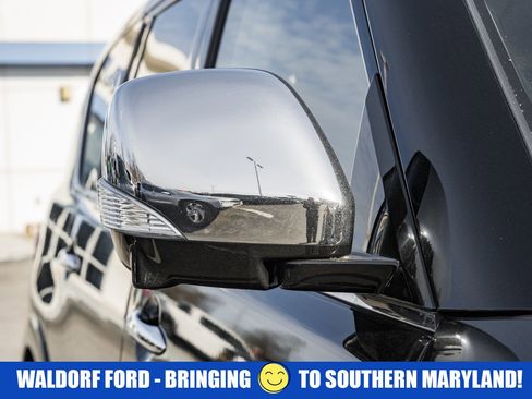 Used 2021 Nissan Armada Platinum w/ Captain's Chairs Package image 17