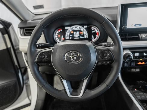 Used 2025 Toyota RAV4 XLE w/ Convenience Package AWD/4WD image 29