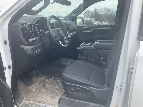 Used 2023 Chevrolet Silverado 1500 LT w/ Protection Package image 5