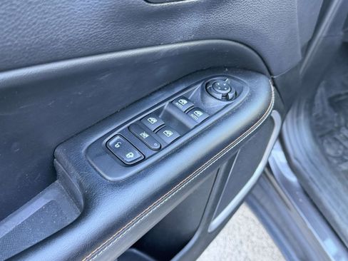 Used 2018 Jeep Compass Latitude w/ Popular Equipment Group image 18