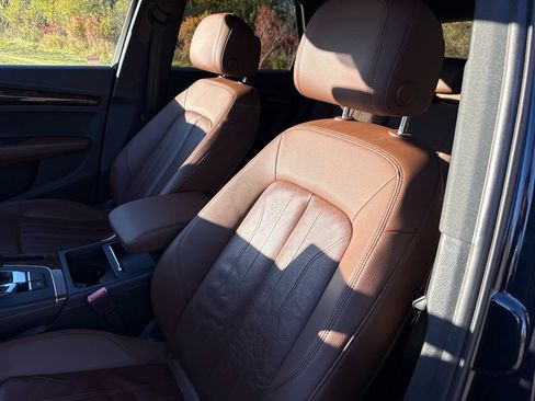 Used 2018 Audi Q5 2.0T Premium Plus w/ Premium Plus Package image 11