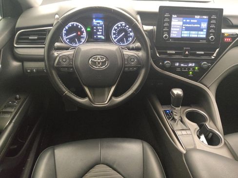 Used 2022 Toyota Camry SE w/ Convenience Package FWD image 22