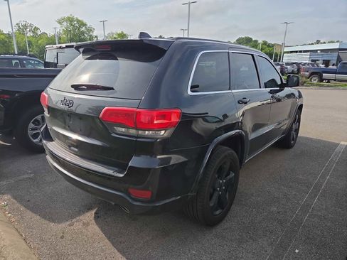 Used 2015 Jeep Grand Cherokee Altitude AWD/4WD image 5