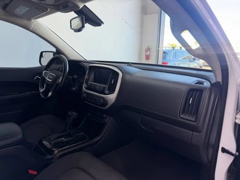 Used 2020 GMC Canyon SLE w/ Elevation Edition RWD image 17
