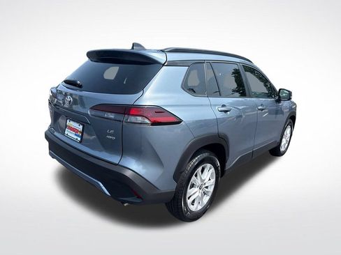 Used 2026 Toyota Corolla Cross LE AWD/4WD image 5