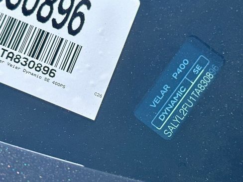 New 2026 Land Rover Range Rover Velar Dynamic SE image 19