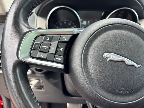 Used 2019 Jaguar F-PACE Prestige AWD/4WD image 20