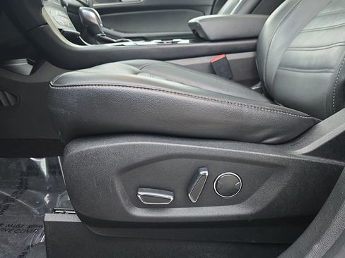 Used 2016 Ford Edge SEL w/ Equipment Group 201A image 28