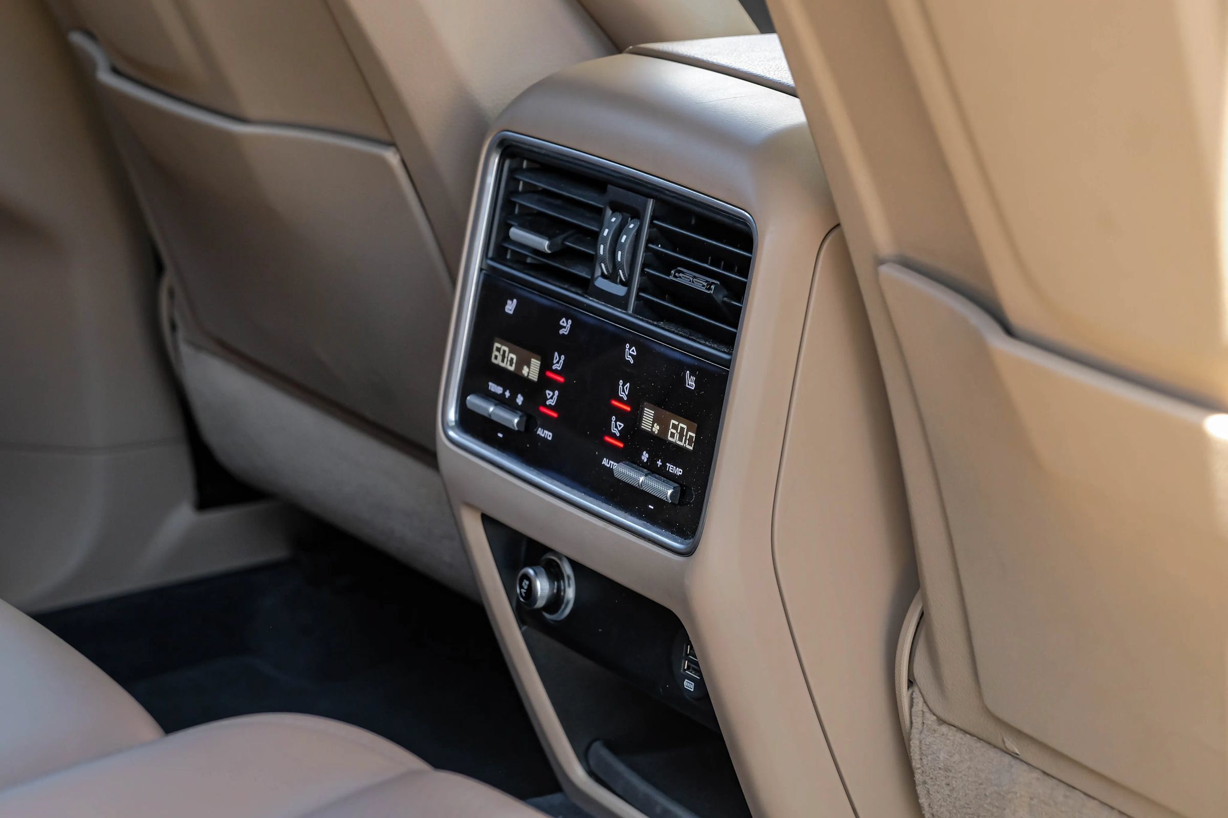 Used 2019 Porsche Cayenne AWD/4WD image 37