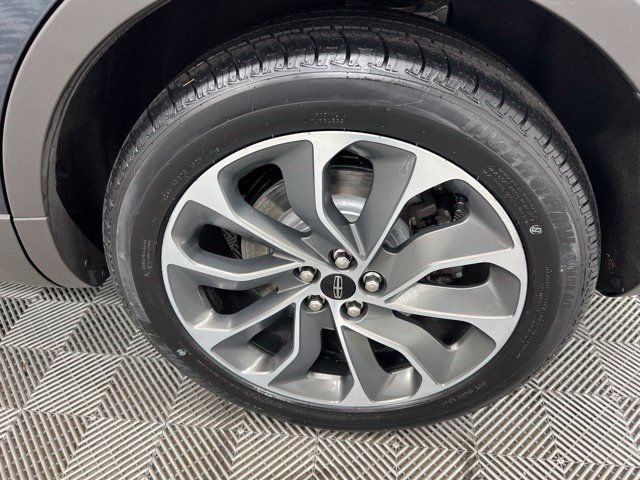Certified 2023 Lincoln Nautilus Reserve w/ Equipment Group 201A AWD/4WD image 7
