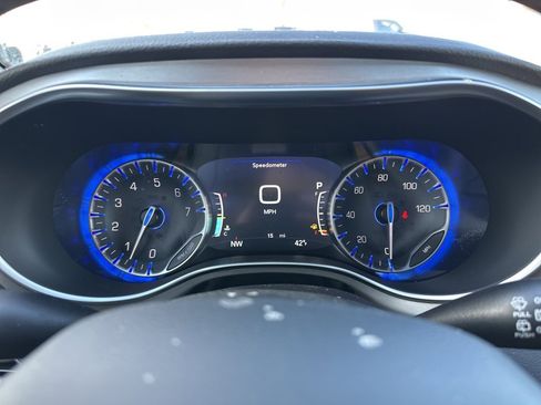 New 2026 Chrysler Pacifica Pinnacle image 71