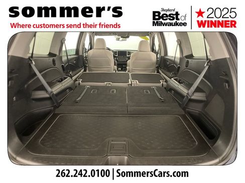 Used 2016 Honda Pilot Touring image 32
