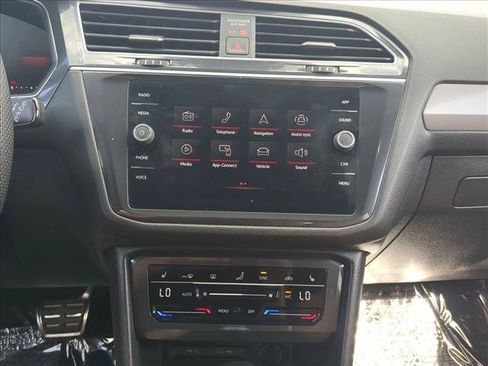 Used 2024 Volkswagen Tiguan SE R-Line FWD image 14