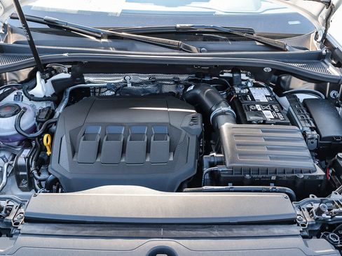 New 2025 Audi Q3 2.0T Premium image 40