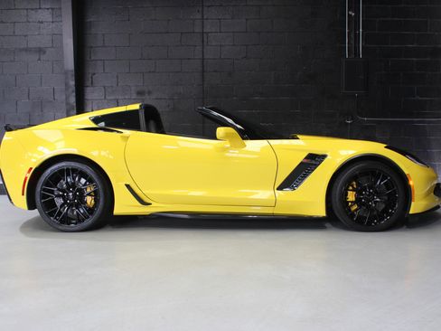 Used 2017 Chevrolet Corvette Z06 image 14