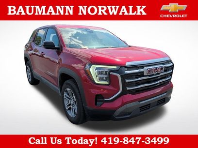 Used 2025 GMC Terrain Elevation