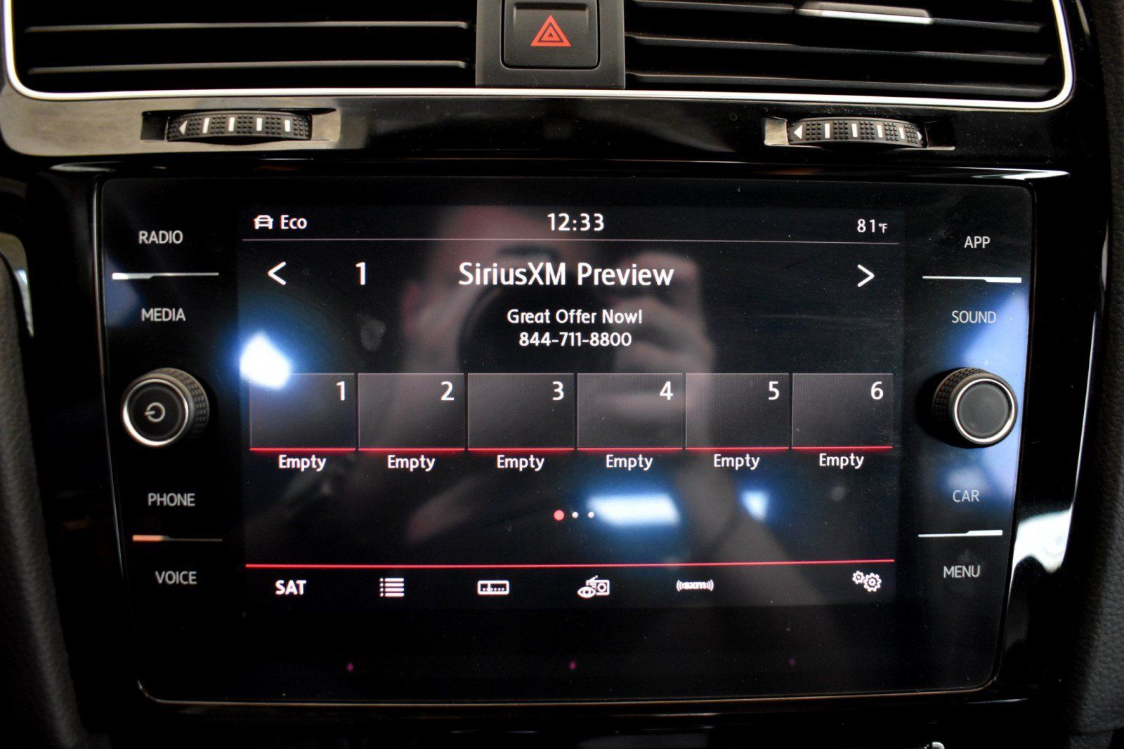 Used 2019 Volkswagen GTI SE FWD image 21