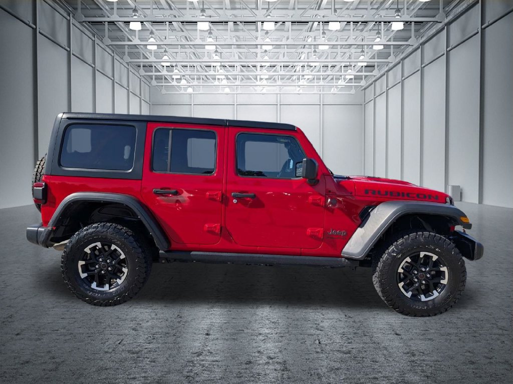 Used 2025 Jeep Wrangler Unlimited Rubicon AWD/4WD image 8