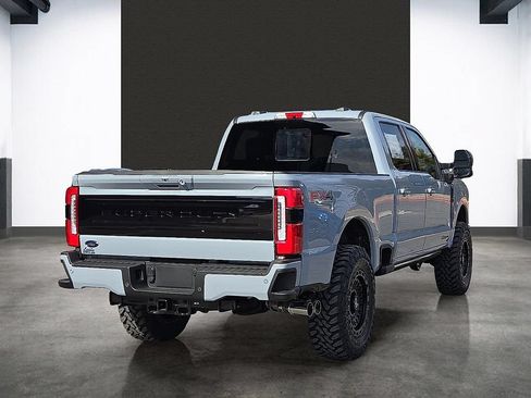 Used 2025 Ford F250 Platinum w/ FX4 Off-Road Package AWD/4WD image 9