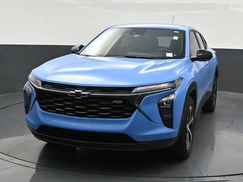 Used 2024 Chevrolet Trax RS FWD image 9
