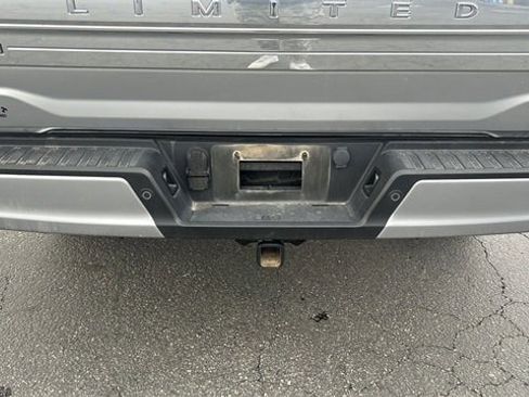 Used 2022 Ford F150 Limited image 13