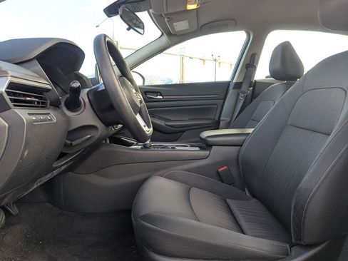 Used 2024 Nissan Altima 2.5 SV image 15