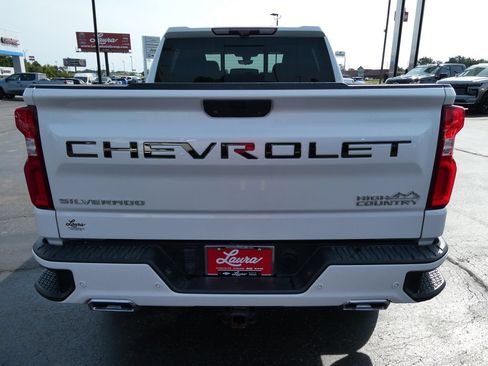 Used 2021 Chevrolet Silverado 1500 High Country w/ Technology Package AWD/4WD image 6